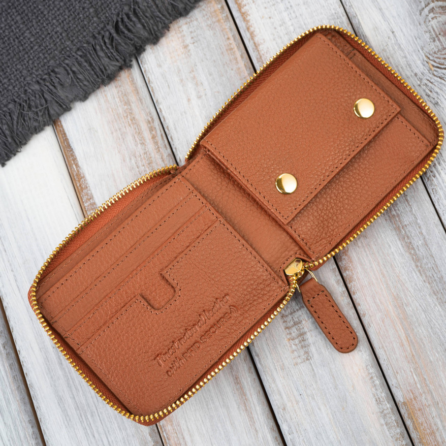 Portfel damski skórzany koniakowy mały RFID Paolo Peruzzi KV-04-CG – poziomy, zapinany na zamek