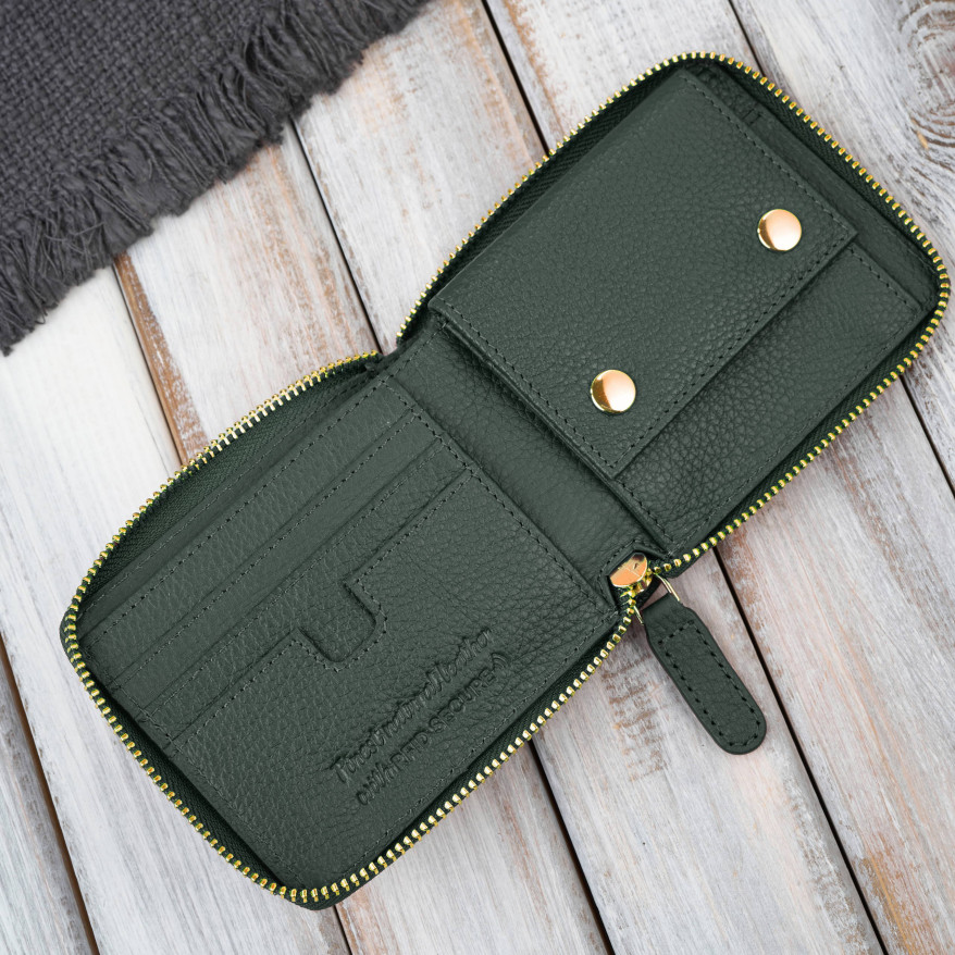 Portfel damski skórzany ciemnozielony mały RFID Paolo Peruzzi KV-04-DGR – poziomy, zapinany na zamek