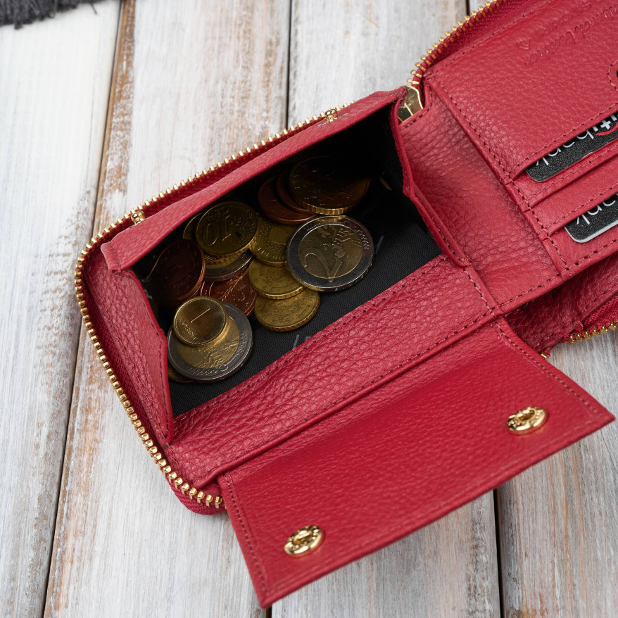 Portfel damski skórzany czerwony mały RFID Paolo Peruzzi KV-04-RD – poziomy, zapinany na zamek