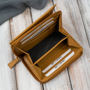 Portfel damski skórzany mały żółty w orientacji poziomej z RFID Paolo Peruzzi SL-06-MNG