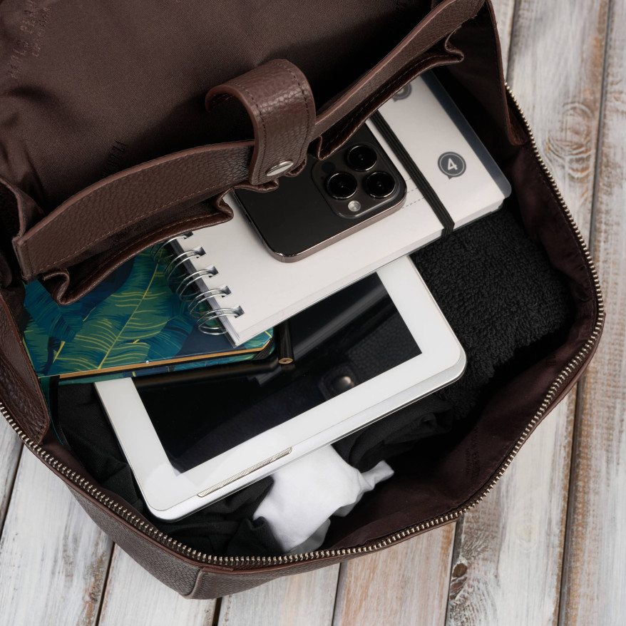 Plecak skórzany brązowy miejski do pracy premium kompaktowy Paolo Peruzzi T-144-BR