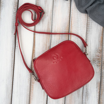 Mała torebka damska skórzana kopertówka na ramię crossbody do ręki czerwona AY-24-RD