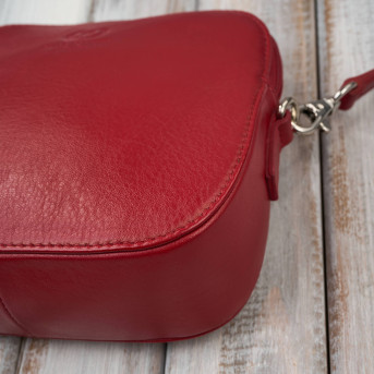 Mała torebka damska skórzana kopertówka na ramię crossbody do ręki czerwona AY-24-RD