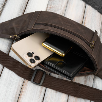 Saszetka męska skórzana nerka na pas brązowa vintage pojemna Paolo Peruzzi AY-29-HBR