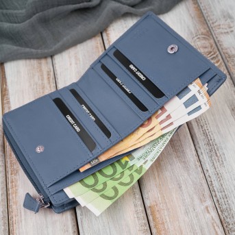 Portfel damski skórzany mały błękitny w orientacji poziomej z RFID Paolo Peruzzi SL-06-CB