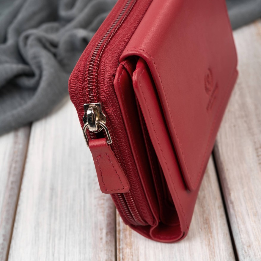 Portfel damski skórzany czerwony duży w orientacji poziomej z RFID Paolo Peruzzi SL-07-RD