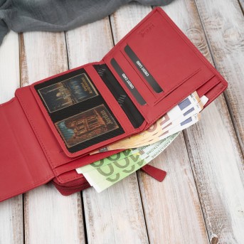 Portfel damski skórzany czerwony duży w orientacji poziomej z RFID Paolo Peruzzi SL-07-RD