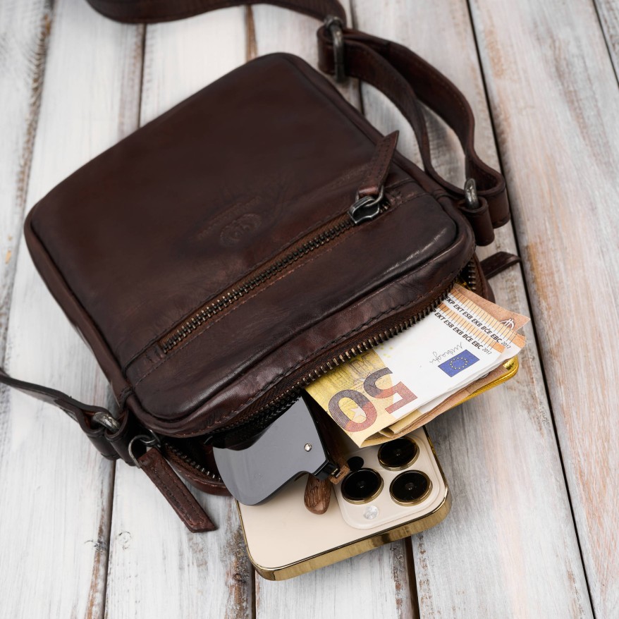 Saszetka męska skórzana na ramię klasyczna brązowa mała funkcjonalna Paolo Peruzzi SL-03-BR