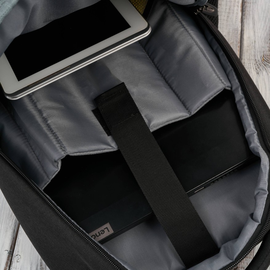 Plecak na laptopa męski wodoodporny usztywniany czarny AS-03-BL Paolo Peruzzi