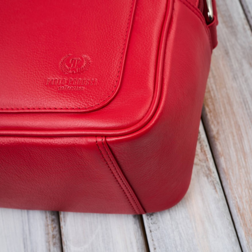 Torebka damska skórzana listonoszka na ramię Paolo Peruzzi AY-20-RD – czerwona, elegancka i praktyczna