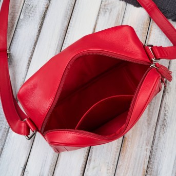 Torebka damska skórzana listonoszka na ramię Paolo Peruzzi AY-20-RD – czerwona, elegancka i praktyczna