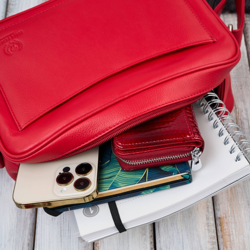 Torebka damska skórzana listonoszka na ramię Paolo Peruzzi AY-20-RD – czerwona, elegancka i praktyczna