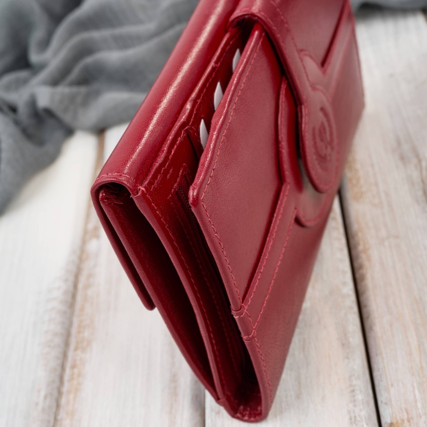 Czerwony duży portfel damski skórzany z RFID T-134-RD Paolo Peruzzi– idealny do codziennego stylu