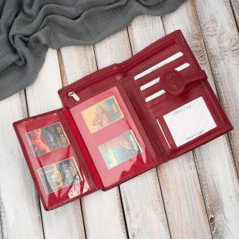 Czerwony duży portfel damski skórzany z RFID T-134-RD Paolo Peruzzi– idealny do codziennego stylu