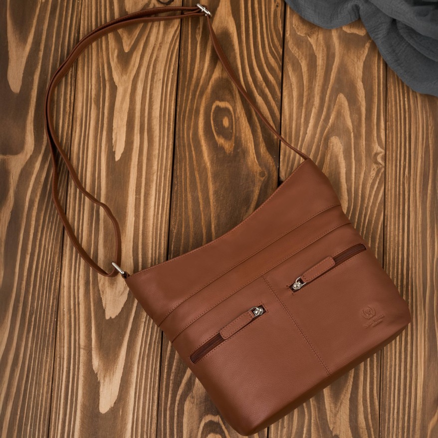 Torebka skórzana damska na ramię koniakowa listonoszka Paolo Peruzzi AY-23-CG