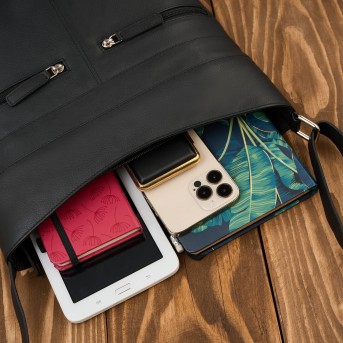 Torebka skórzana damska na ramię czarna listonoszka Paolo Peruzzi AY-23-BL