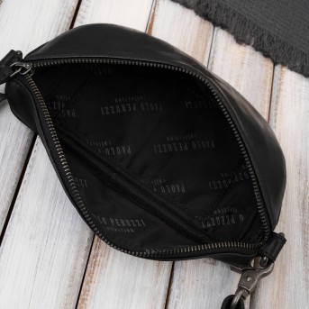 Saszetka damska skórzana nerka crossbody do ręki czarna Paolo Peruzzi SL-05-BL