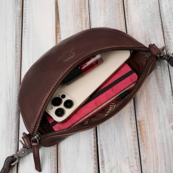 Saszetka damska skórzana nerka crossbody do ręki brązowa Paolo Peruzzi SL-05-BR