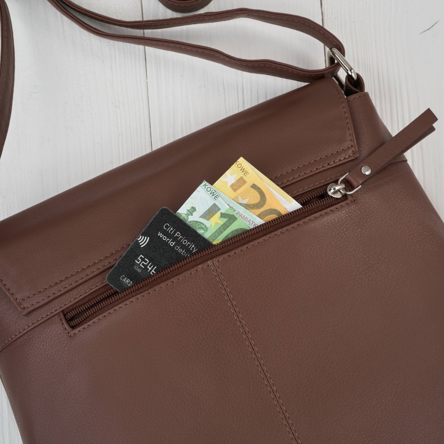 Listonoszka damska ze skóry naturalnej brązowa klasyczna na co dzień AY-19-BR Paolo Peruzzi