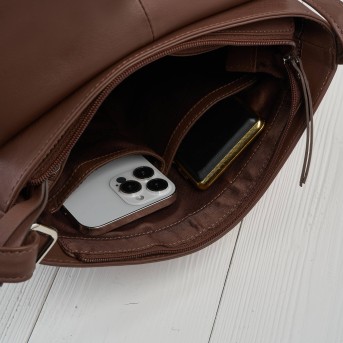 Listonoszka damska ze skóry naturalnej brązowa klasyczna na co dzień AY-19-BR Paolo Peruzzi