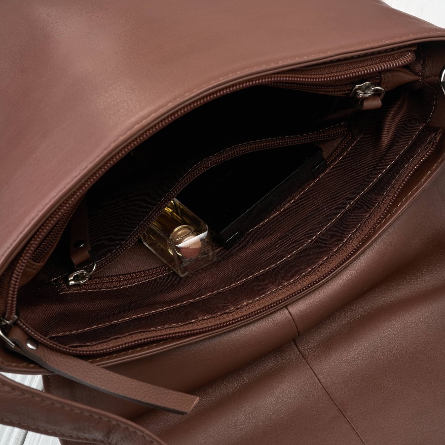 Listonoszka damska ze skóry naturalnej brązowa klasyczna na co dzień AY-19-BR Paolo Peruzzi