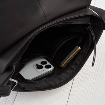 Listonoszka damska ze skóry naturalnej ciemnobrązowa klasyczna na co dzień AY-19-DBR Paolo Peruzzi