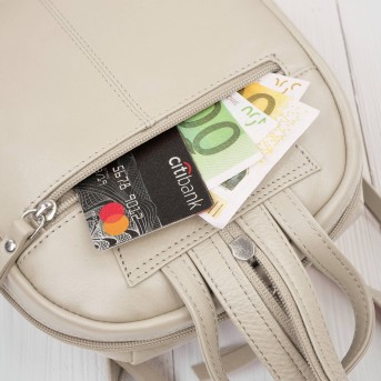 Plecak damski skórzany miejski mały czarny elegancki