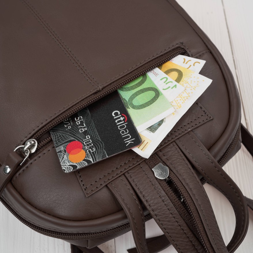 Plecak damski skórzany miejski mały czarny elegancki