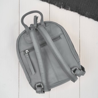 Plecak damski skórzany miejski mały czarny elegancki