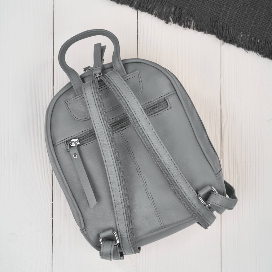 Plecak damski skórzany miejski mały czarny elegancki