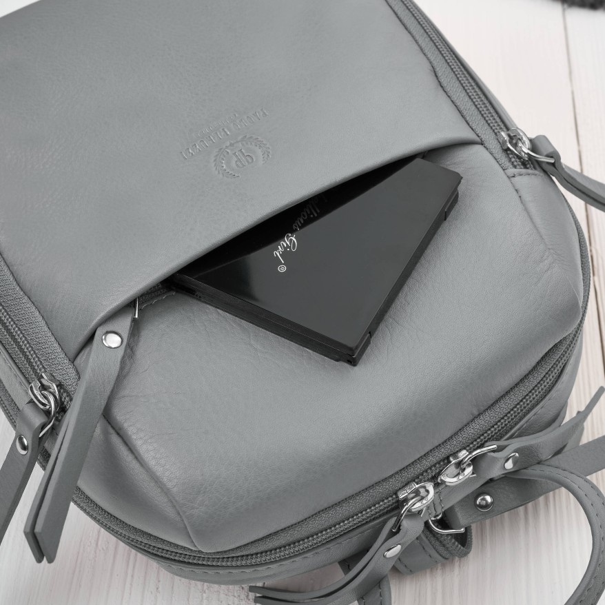 Plecak damski skórzany miejski mały czarny elegancki