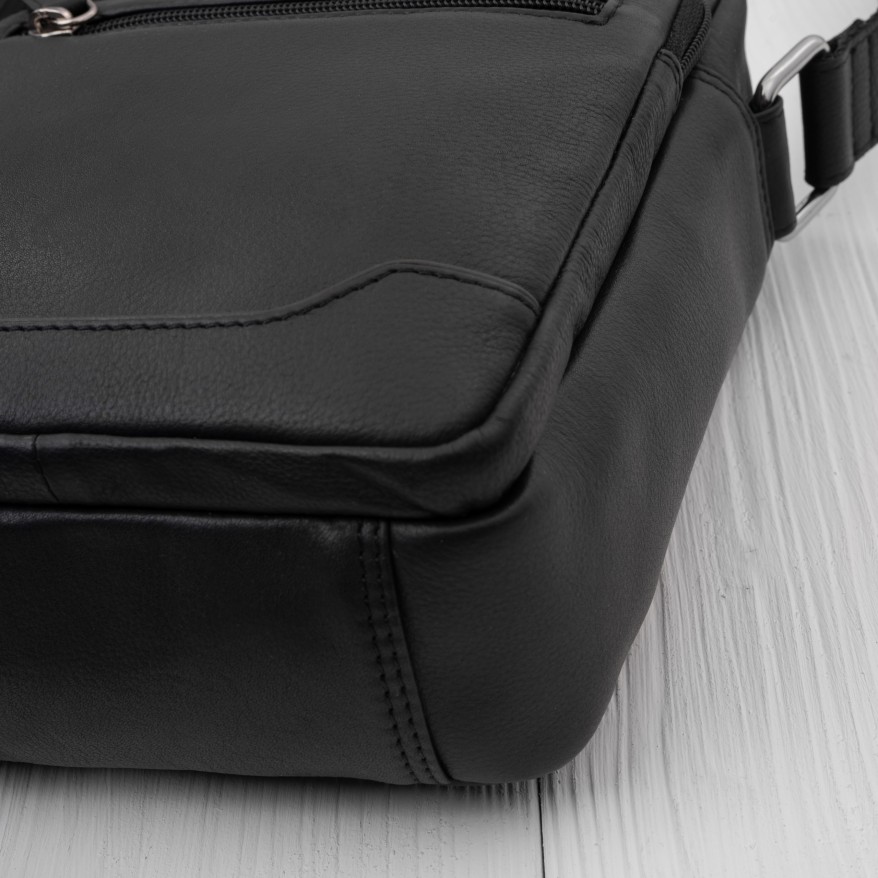 Saszetka męska skórzana na ramię listonoszka czarna Paolo Peruzzi AY-30-BL miejska