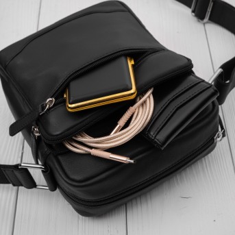 Saszetka męska skórzana na ramię listonoszka czarna Paolo Peruzzi AY-30-BL miejska