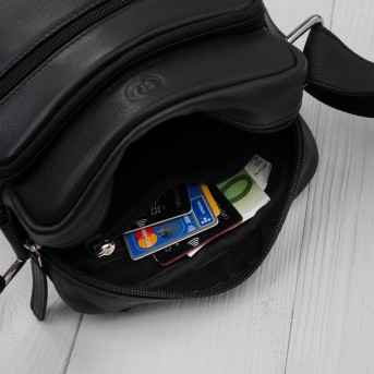 Saszetka męska skórzana na ramię listonoszka czarna Paolo Peruzzi AY-30-BLCG miejska