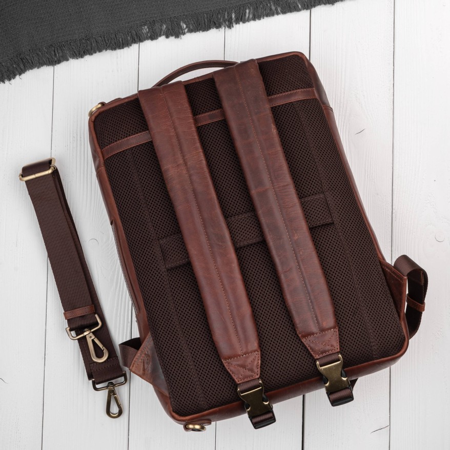 Plecak skórzany miejski do pracy premium na laptopa koniakowy Paolo Peruzzi AY-31-CG