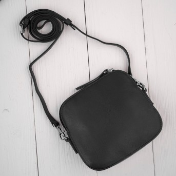 Mała torebka damska skórzana kopertówka na ramię czarna Paolo Peruzzi