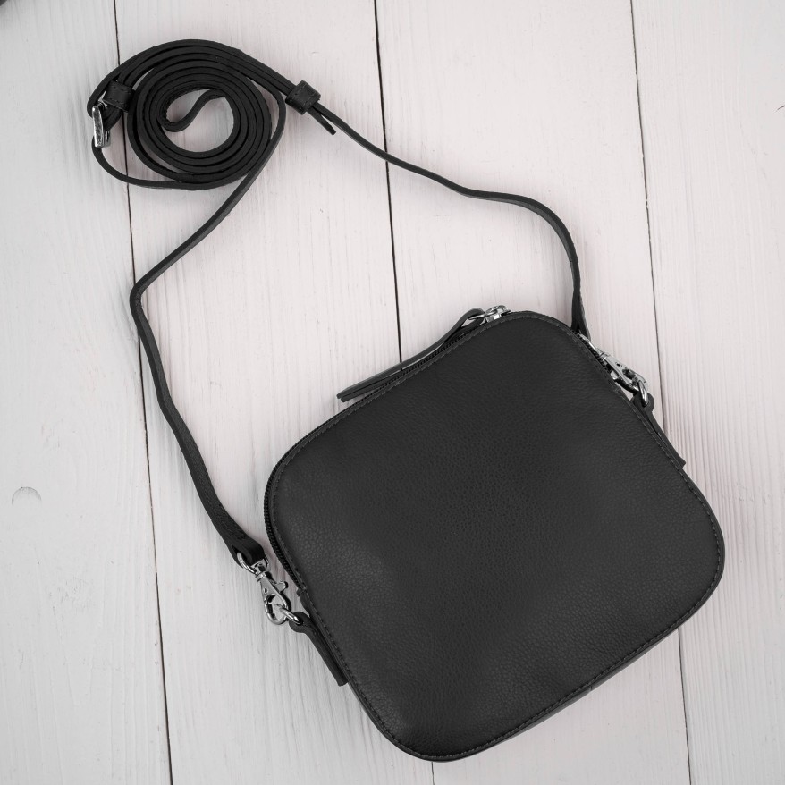 Mała torebka damska skórzana kopertówka na ramię czarna Paolo Peruzzi