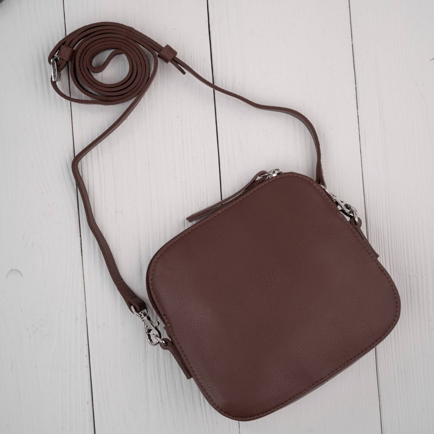 Mała torebka damska skórzana kopertówka na ramię brązowa Paolo Peruzzi