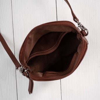 Torebka damska mała skórzana kopertówka na ramię koniakowa Paolo Peruzzi