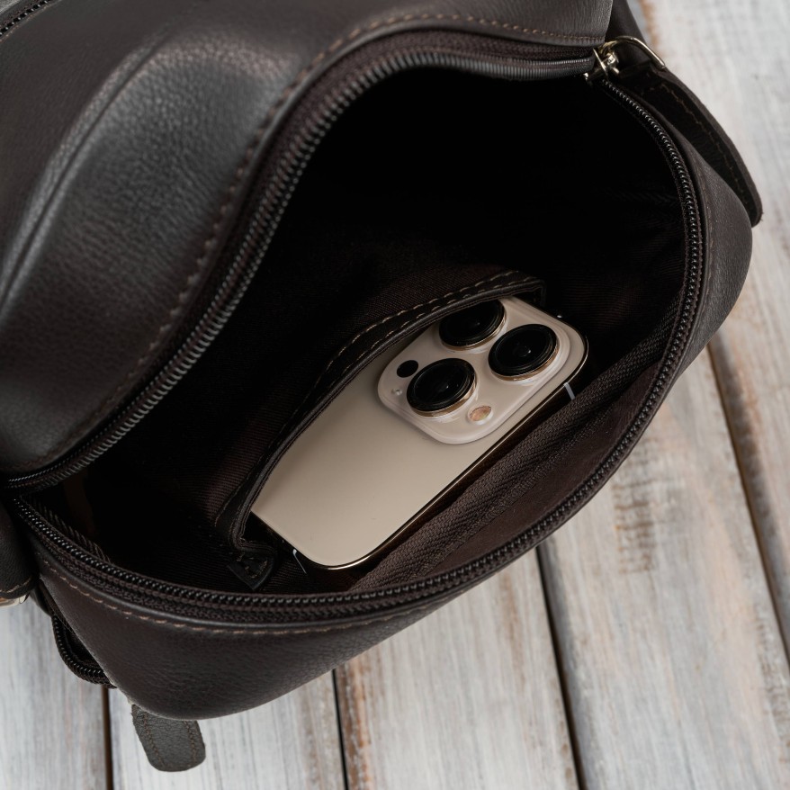 Saszetka męska skórzana na ramię brązowa z wcięciem Paolo Peruzzi AY-30-BRCG