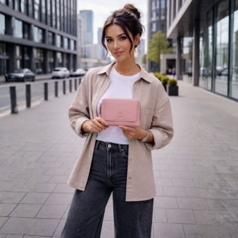 Portfel damski skórzany różowy duży w orientacji poziomej z RFID Paolo Peruzzi SL-07-PI