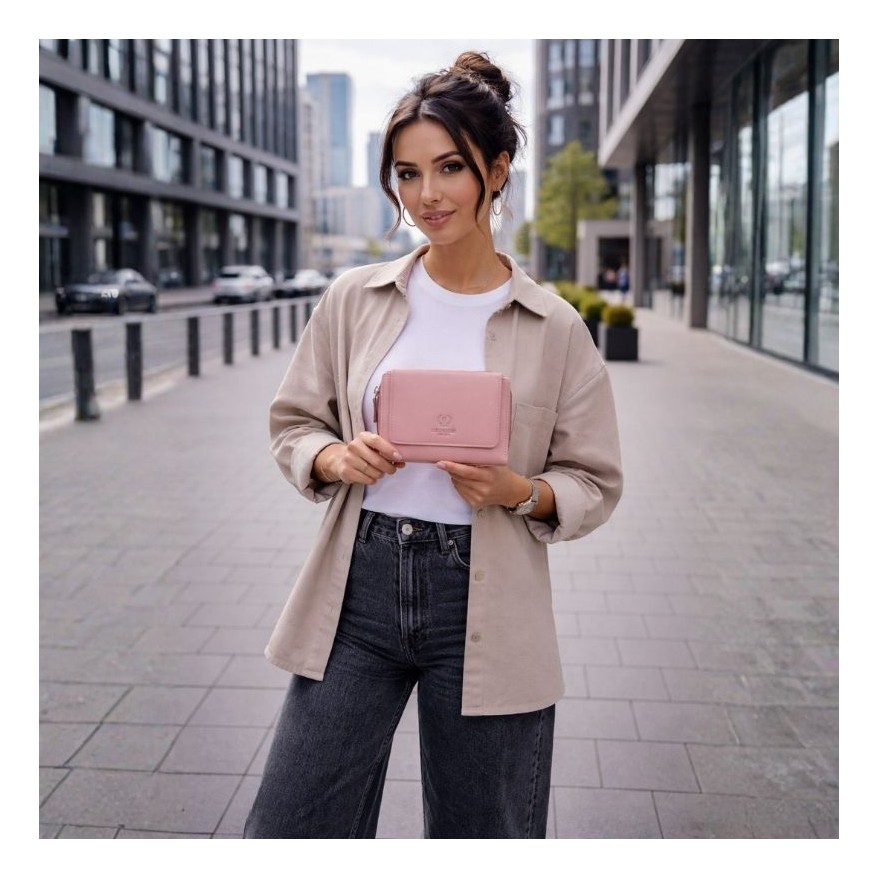 Portfel damski skórzany różowy duży w orientacji poziomej z RFID Paolo Peruzzi SL-07-PI