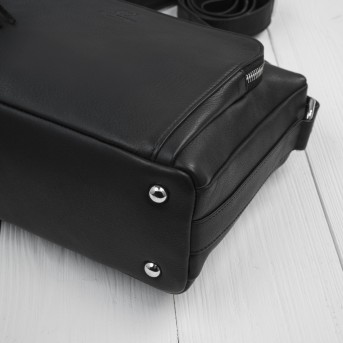 Klasyczna torebka damska na ramię skórzana czarna Paolo Peruzzi AY-22-BLS