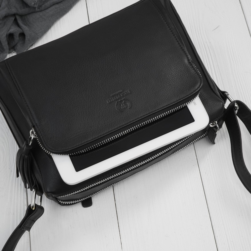 Klasyczna torebka damska na ramię skórzana czarna Paolo Peruzzi AY-22-BLS