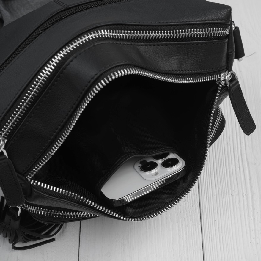 Klasyczna torebka damska na ramię skórzana czarna Paolo Peruzzi AY-22-BLS