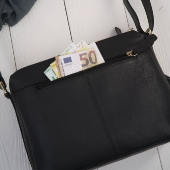 Klasyczna torebka damska na ramię skórzana czarna Paolo Peruzzi AY-22-BLZ