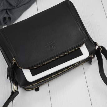 Klasyczna torebka damska na ramię skórzana czarna Paolo Peruzzi AY-22-BLZ