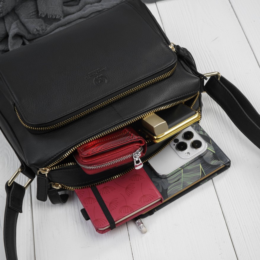 Klasyczna torebka damska na ramię skórzana czarna Paolo Peruzzi AY-22-BLZ