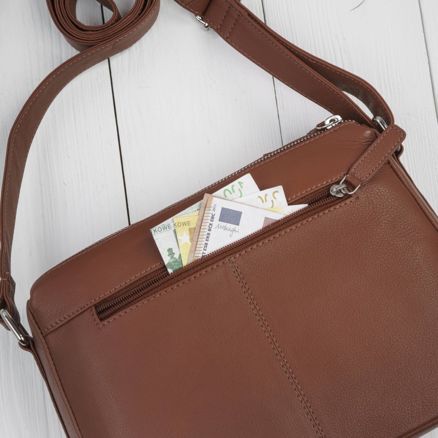 Klasyczna torebka damska na ramię skórzana koniakowa Paolo Peruzzi AY-22-CGS