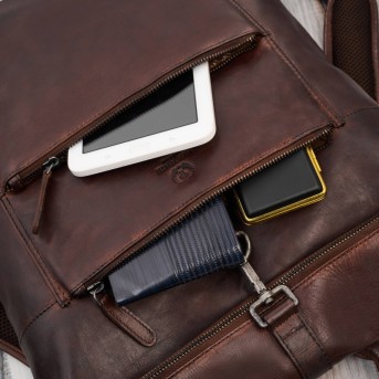 Zestaw prezentowy plecak skórzany i saszetka nerka damska Paolo Peruzzi